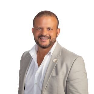 Mr Mark Grant